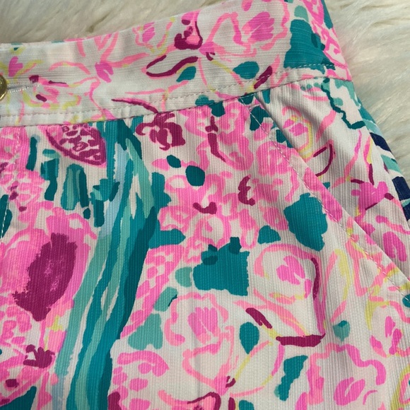 Lilly Pulitzer Skorts size 4 BNWOT two front pockets beautiful Skorts for summer - Picture 13 of 16
